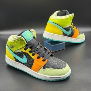 Air Jordan 1 Mid SE GS 'Clover'